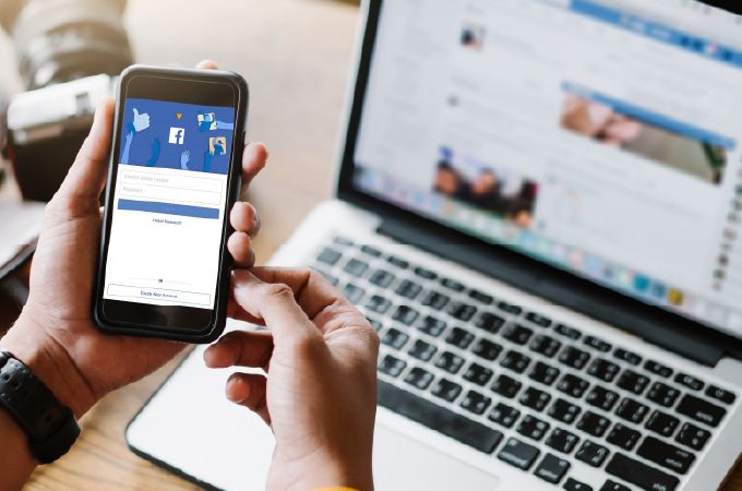 How to Schedule Facebook Posts the Easy Way (2025 Guide) 